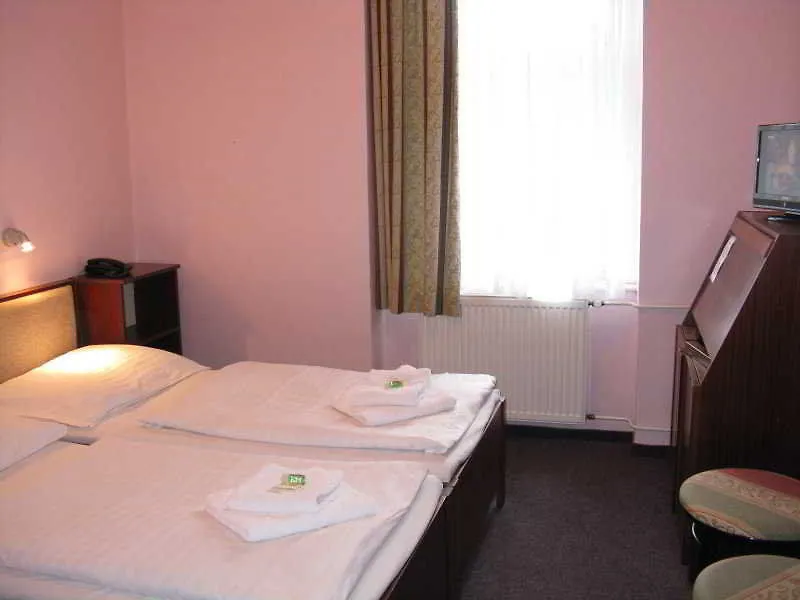 U Ceske Koruny Hotel Prague 3*,  Czech Republic